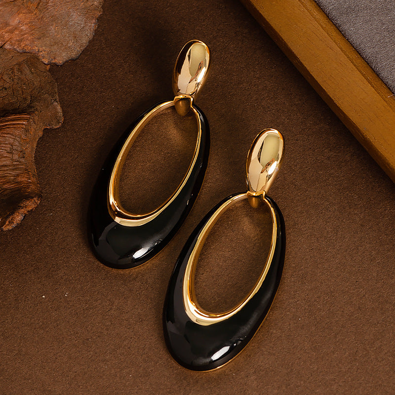 French-style openwork oval silver pin earrings